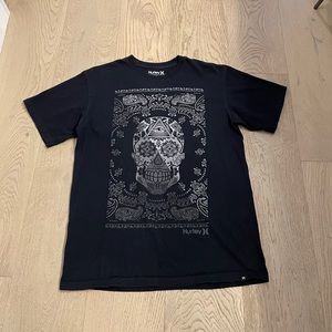 Hurley skull tshirt